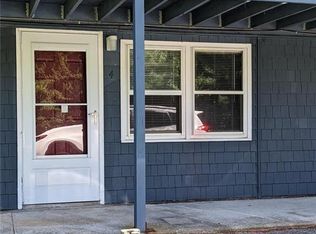 33 Gadoury Ave UNIT 4, Coventry, RI 02816