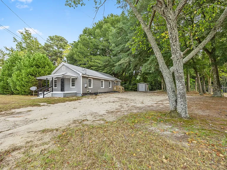 1601 Camden Rd — Photo 4