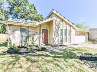 8046 Split Pine Dr, Houston, TX 77040