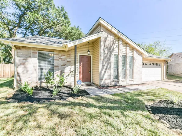 8046 Split Pine Dr, Houston, TX 77040