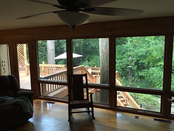 2nd image of 1000 Crooked Creek Dr
