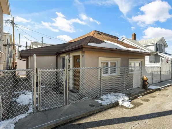 115 Gain Ct, Brooklyn, NY 11229