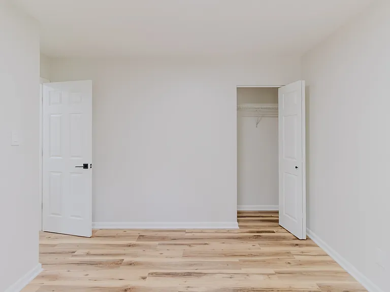 6530 E 3rd Ave — Photo 32