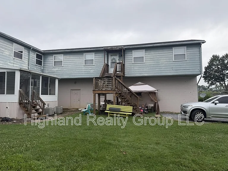 1082 Chambers St #1 — Photo 3