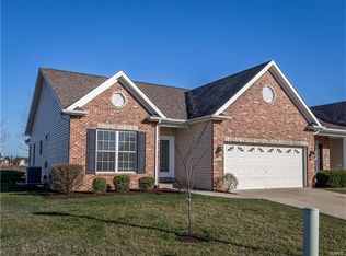 1717 Old Park Ln, Swansea, IL 62226