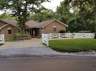 1218 Mule Rd, Columbia, IL 62236