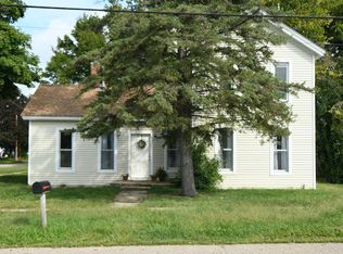 501 Paw St, Paw Paw, MI 49079