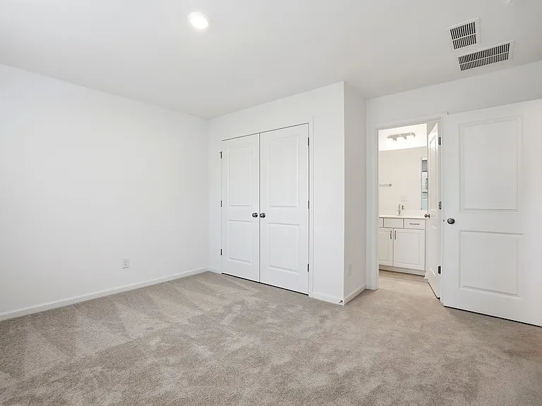 3016 Rexton Ln — Photo 9
