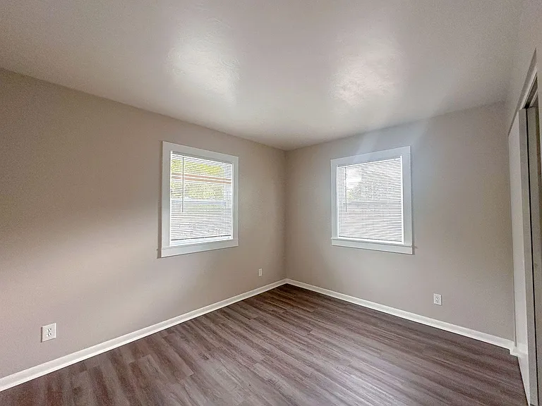 1707 Madison St — Photo 4