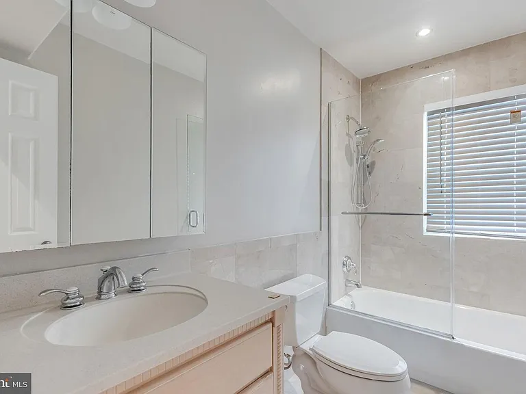 Bathroom #2
