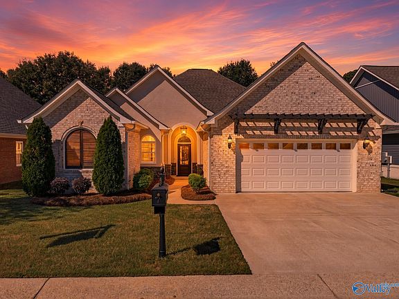 4th image of 1798 Amanda Ln