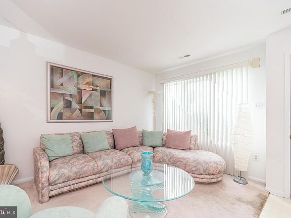 4th image of 2602 Maryannes Ct #2602