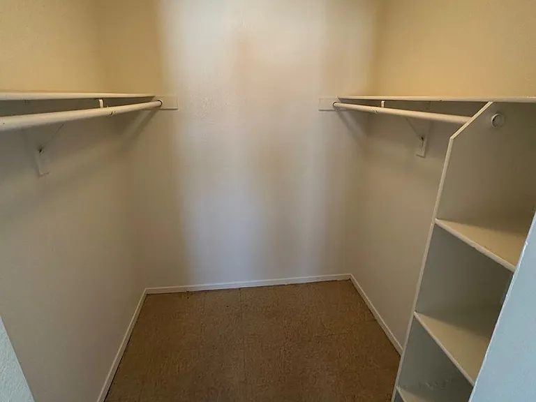 3990 E Carey Ave — Photo 11