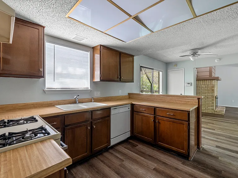 11809 Eubank Dr — Photo 11