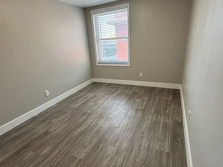 New Brigham Apartments — Photo 52