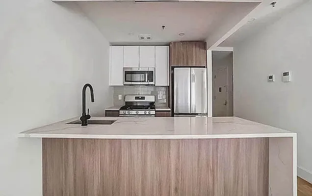Rented by EXR | media 2