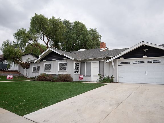 2nd image of 486 Glenwood Pl