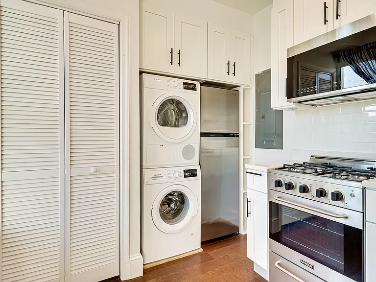 409 Constitution Ave NE #3 — Photo 11