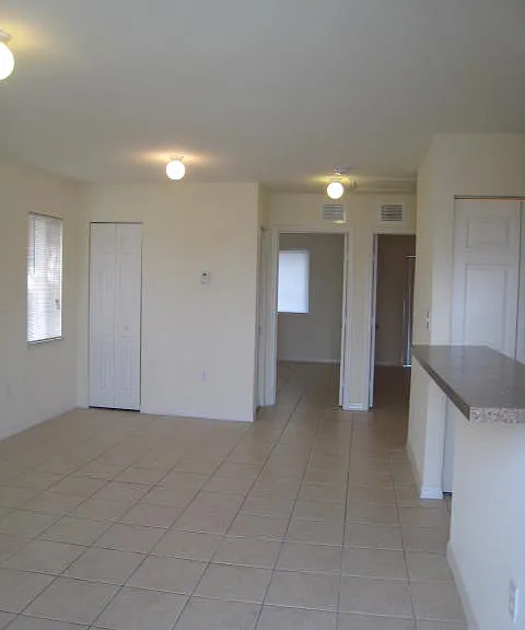10016 SW 170th Ter — Photo 7