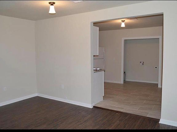 5th image of 4706 Sayers St #A