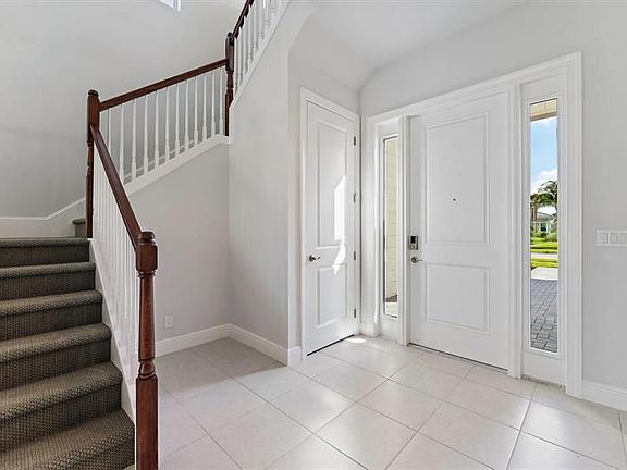 3rd image of 12680 Nautilus Cir
