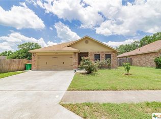 405 Ridge Dr, Victoria, TX 77904