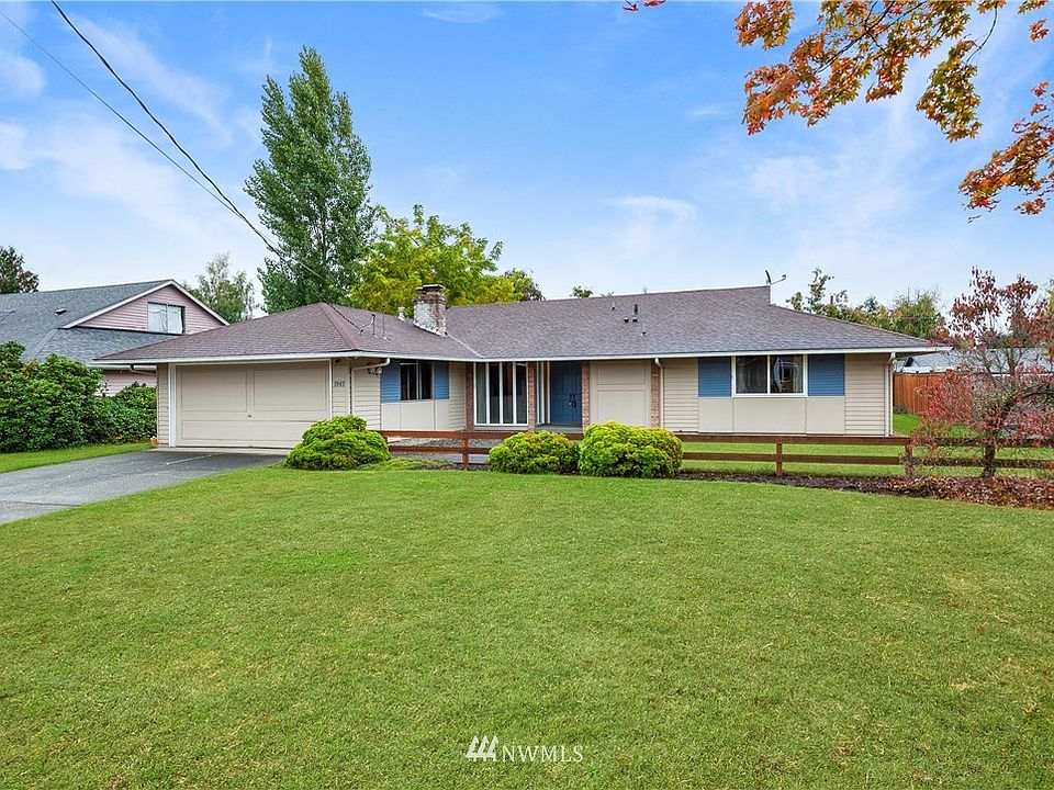 4-Bedroom rambler on a quiet street