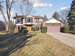 22471 Eaton Ct, Novi, MI 48375