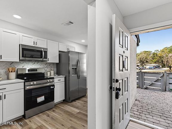 4th image of 7701 BAYMEADOWS Circle W #1093