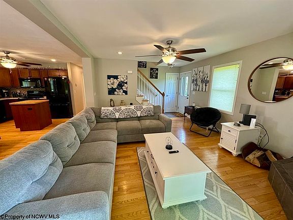 5th image of 87 Piper Ln