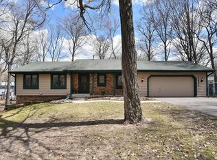 2886 Halstead Ln, Mound, MN 55364