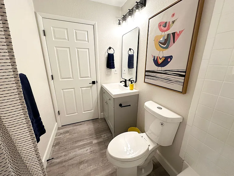 North Star Apartments - Beautiful Remodeled Apartments — Photo 7