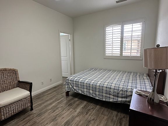 3rd image of 77 Mapleton #2