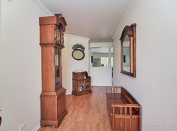 4th image of 762 Churchill Ln