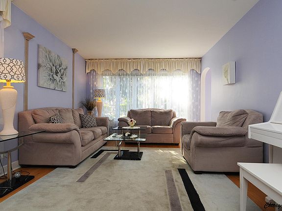 2nd image of 3345 N Pioneer Ave