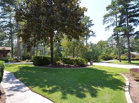5th image of 8137 Sir Lancelot Ct