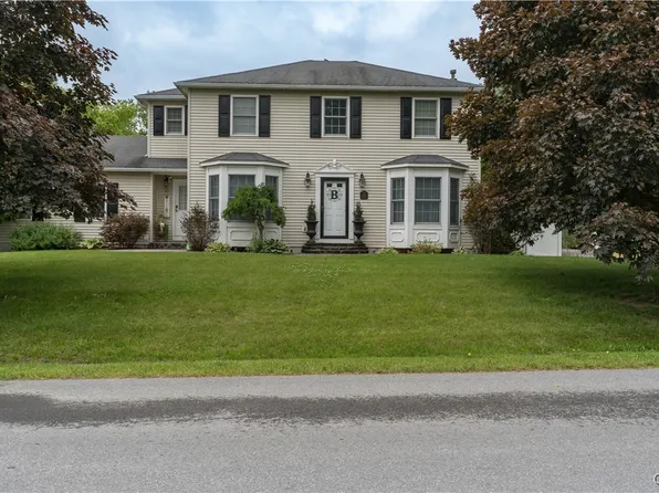 121 Pine Dr, Black River, NY 13612