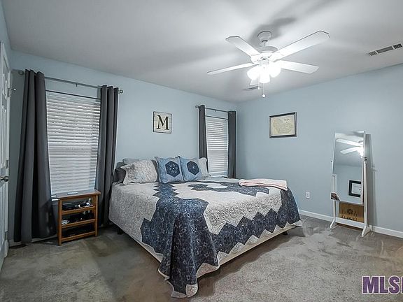 4th image of 30671 N John Dr