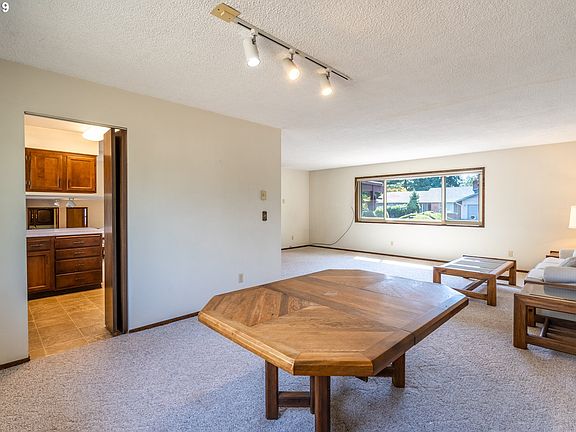 5th image of 1008 NW 49th St