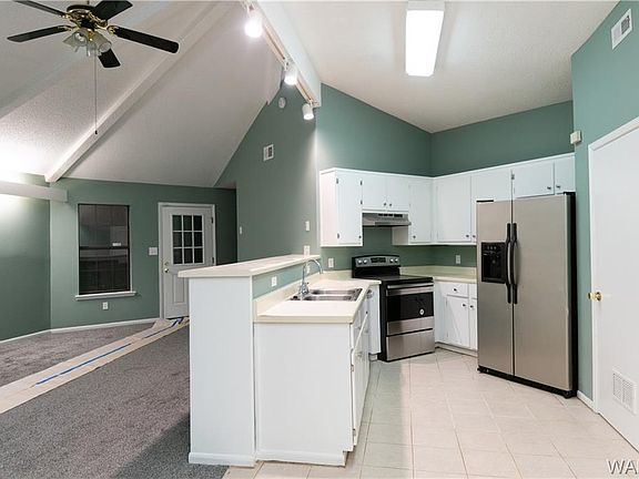 3rd image of 3308 Kensington Ct