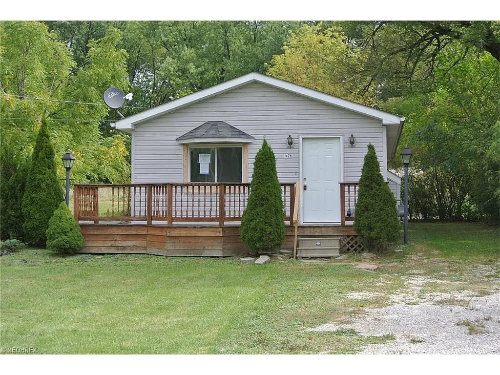 1479 Jefferson Ave photo 1