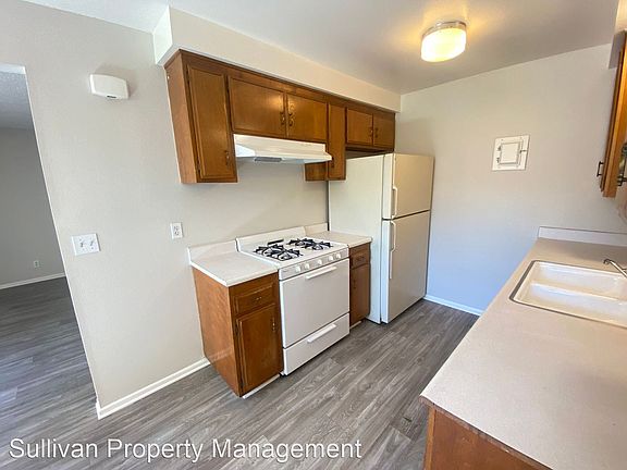 3rd image of 231 W Palmyra Ave APT 1