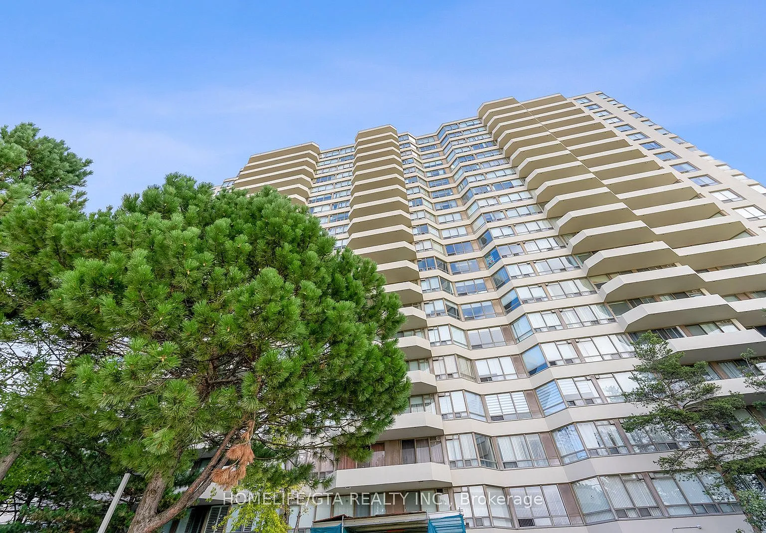 3 bed, $2,850 — Photo 2