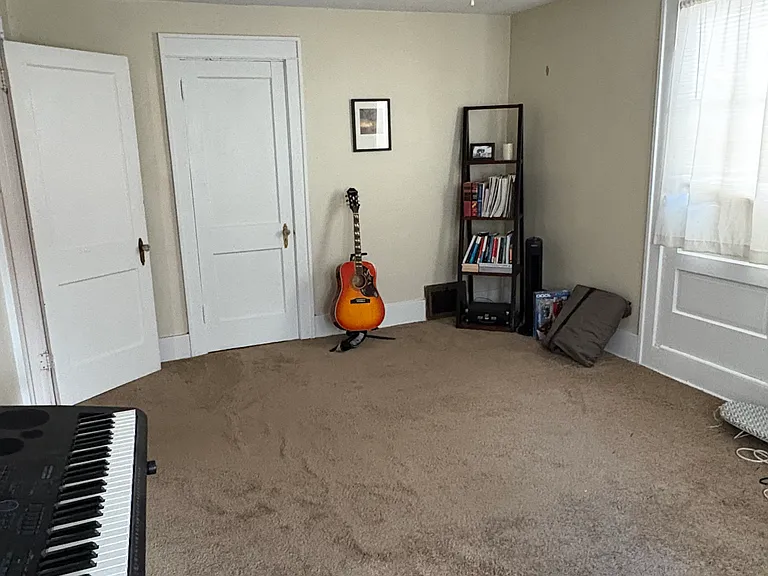 76 W Willow St #2 — Photo 6