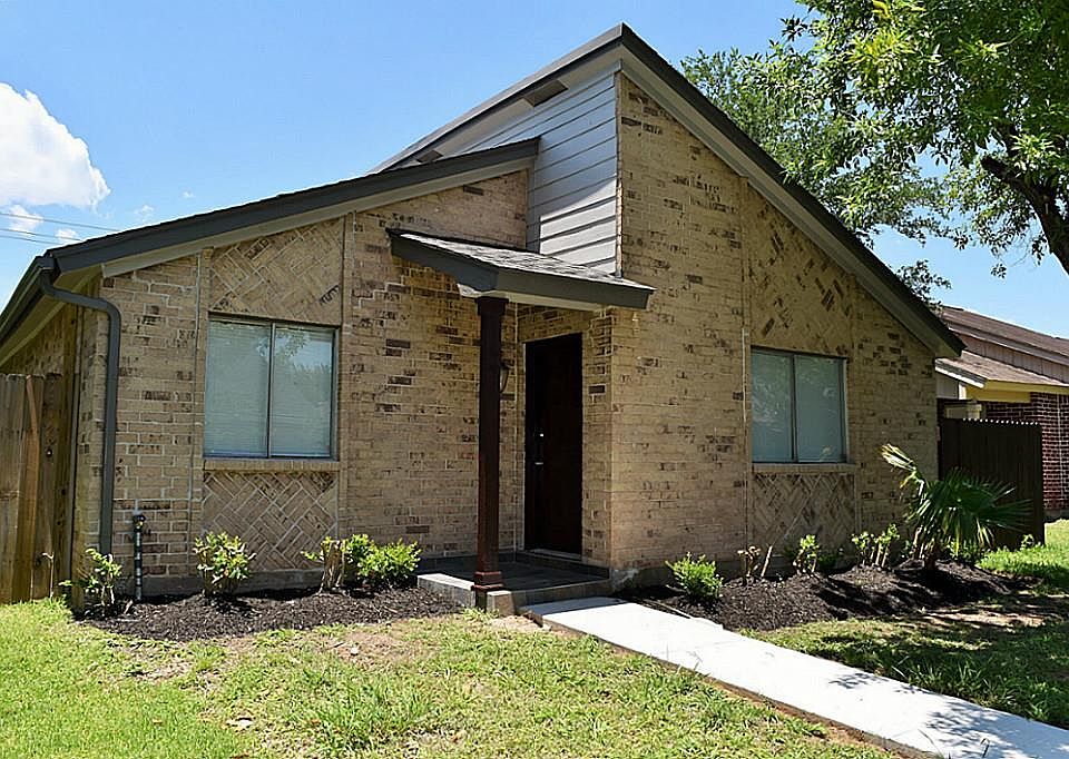 1st image of 6493 Dawnridge Dr