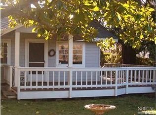 1093 Hedgeside Ave, Napa, CA 94558