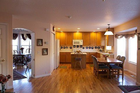 Kitchen whardwood floors