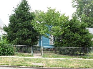 1915 N Church St, Decatur, IL 62526