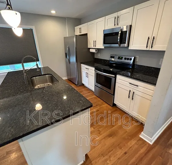 1406 N 32nd St — Photo 12