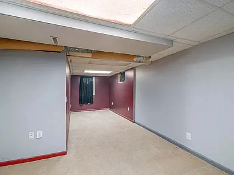 441 Forest St — Photo 7